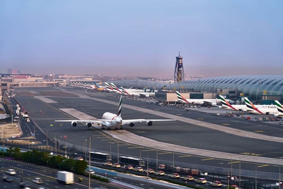 Etihad and Emirates Resume Flights as Qatar Airways Remains Suspended