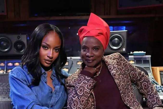 โOne Life, One Soundโ: Angรฉlique Kidjo and Ayra Starr Bridge Generations on โAye Kanโ