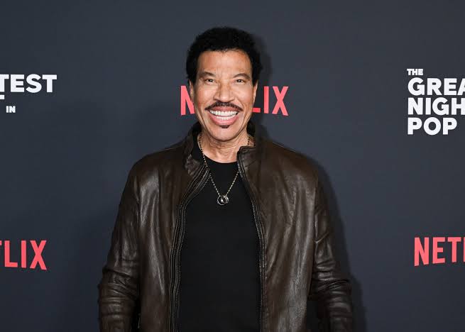 Lionel Richie Hospitalized After Falling Ill on Opening Night of New ‘All Night Long’ Tour