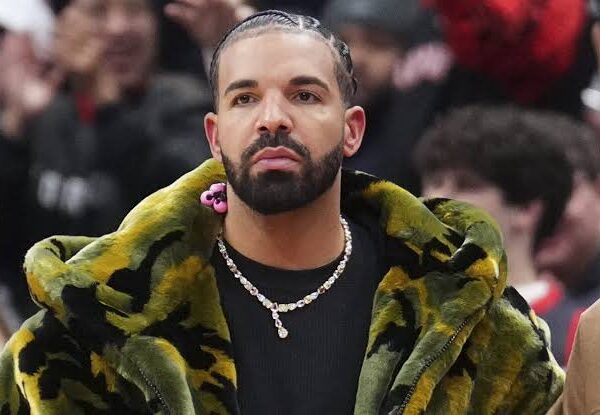 Drake to Host ‘Apology Parties’ for Fans Named Janice Following Viral ‘Janice STFU’ Moment