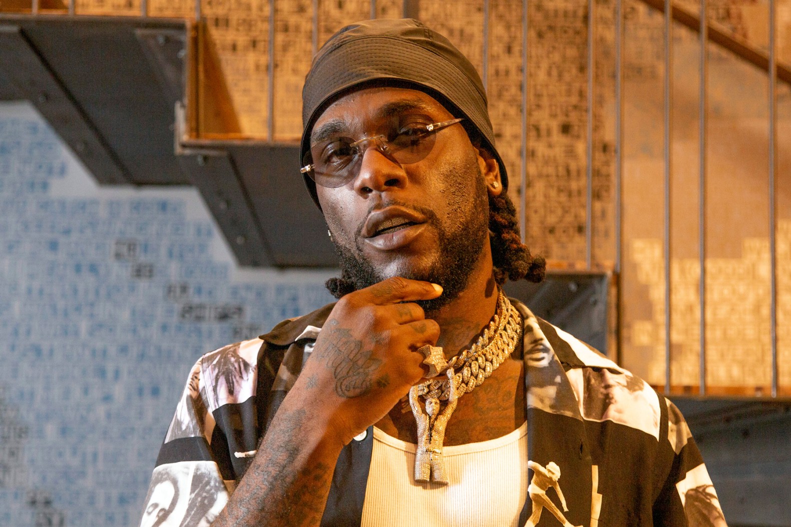 Burna Boy Makes History by Reaching No. 1 on Spotifyโs Global Top Songs Chart for the First Time
