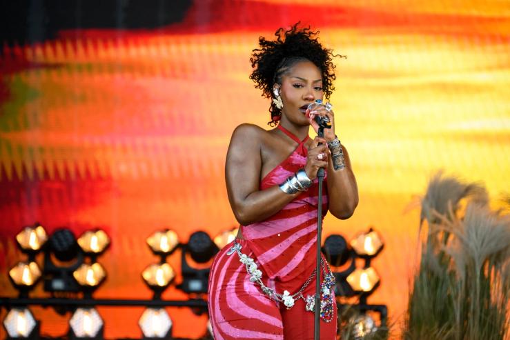 Tems Surpasses 6 Billion Spotify Streams Across All Credits, Becoming the Fourth African Artist to Reach the Milestone