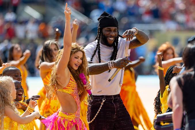 Shakira and Burna Boyโs โDai Daiโ Surpasses 1 Billion YouTube Views, Becomes One of YouTubeโs Fastest-Growing Music Videos