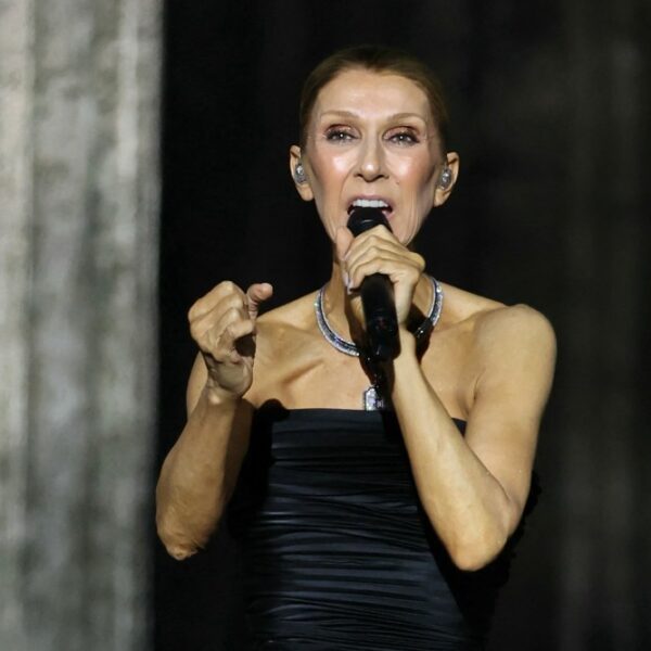 Cรฉline Dion Returns to the Stage in Paris After Six Years